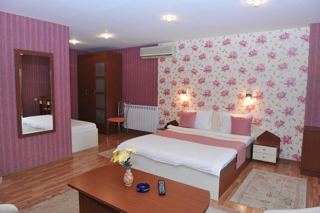 Eros Motel Сандански Номер фото