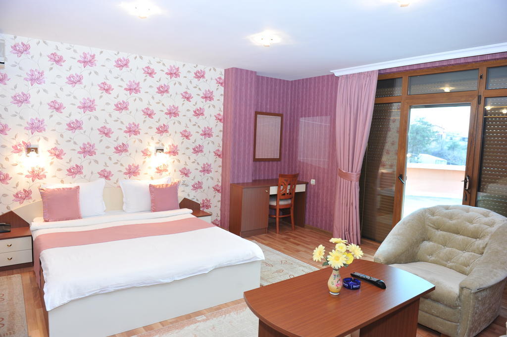 Eros Motel Сандански Экстерьер фото